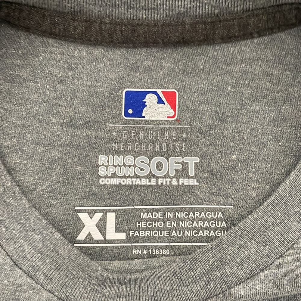 MLB Tshirt - Picture 3 of 5